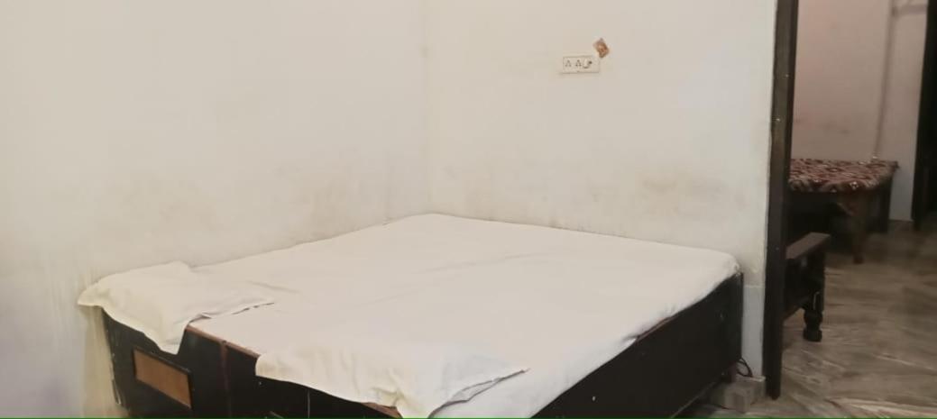 Hotel Vaibhav Sadan Dharmsala Ayodhya Exterior foto